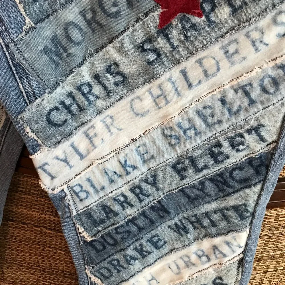 Upcycled Patchwork Capris, Reverse Bleached Country Artists Patches, Size 12P - Picture 7 of 10